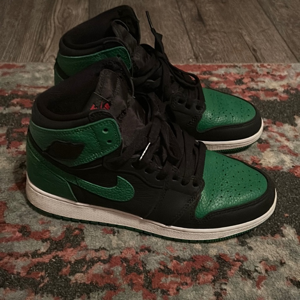Jordan 1 pine green